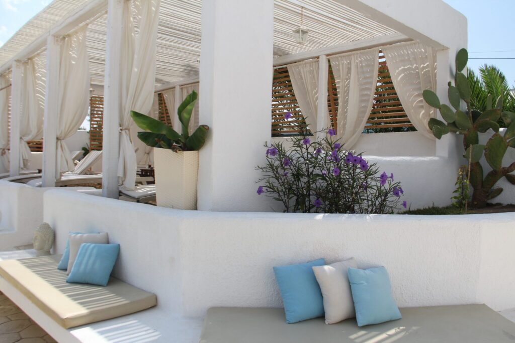 Creating the Perfect Garden Spa Retreat On a Budget 
